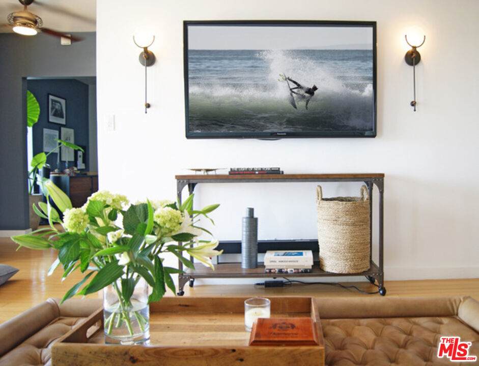 1131 Alta Loma Rd - Photo 1