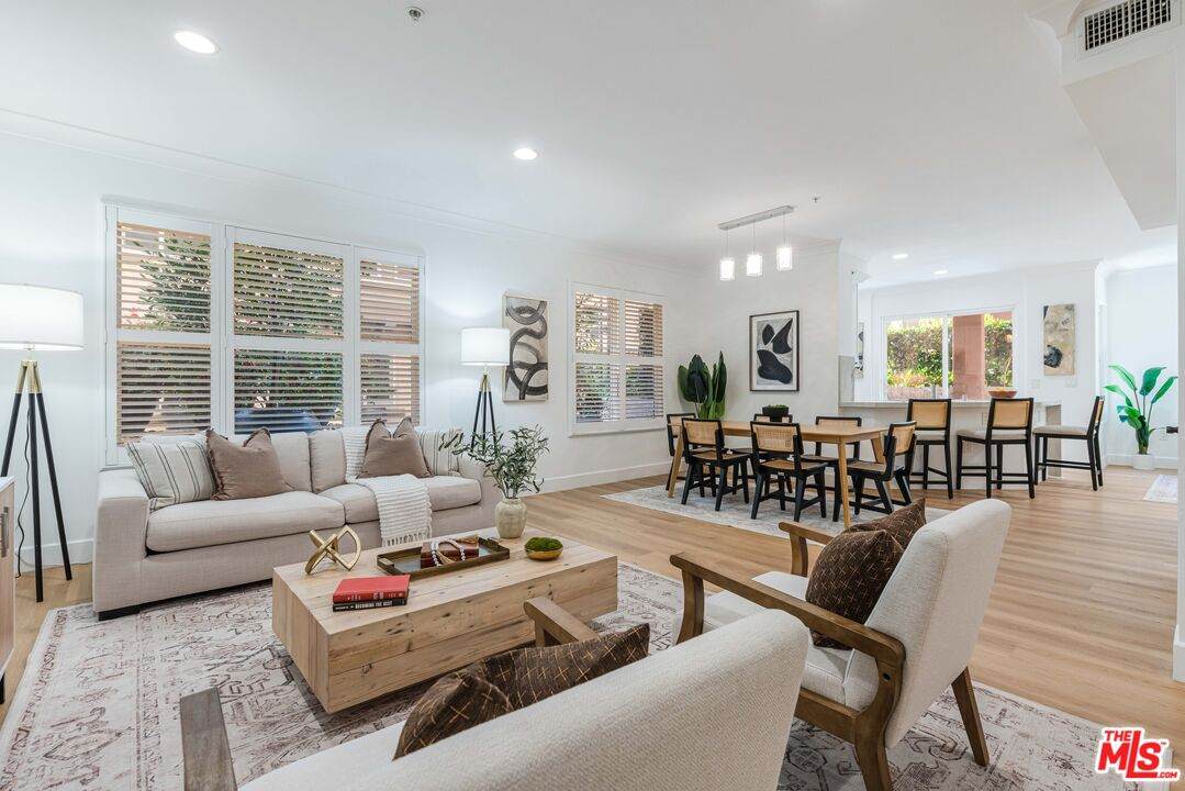 6020 Seabluff Dr - Photo 1