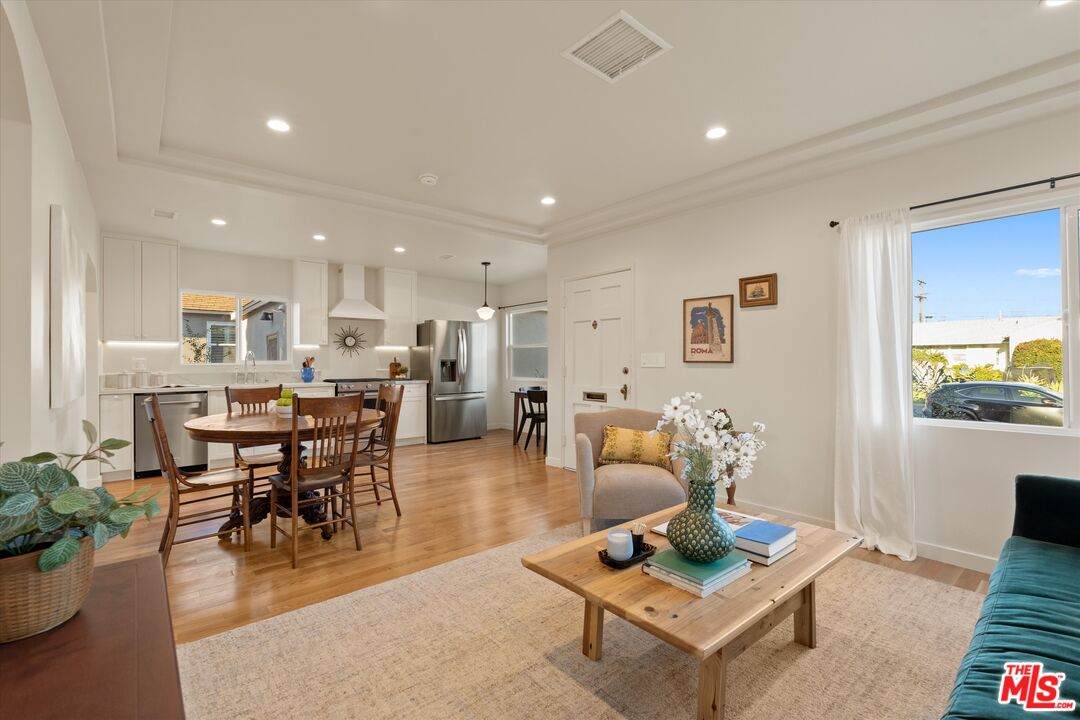 2755 Kelton Ave - Photo 1