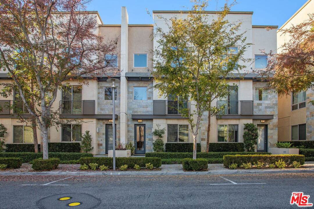 25 Delancy - Photo 1