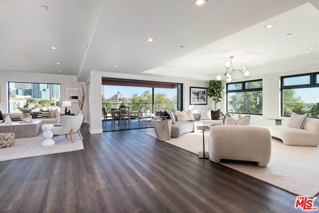 1839 Pandora Ave - Photo 1