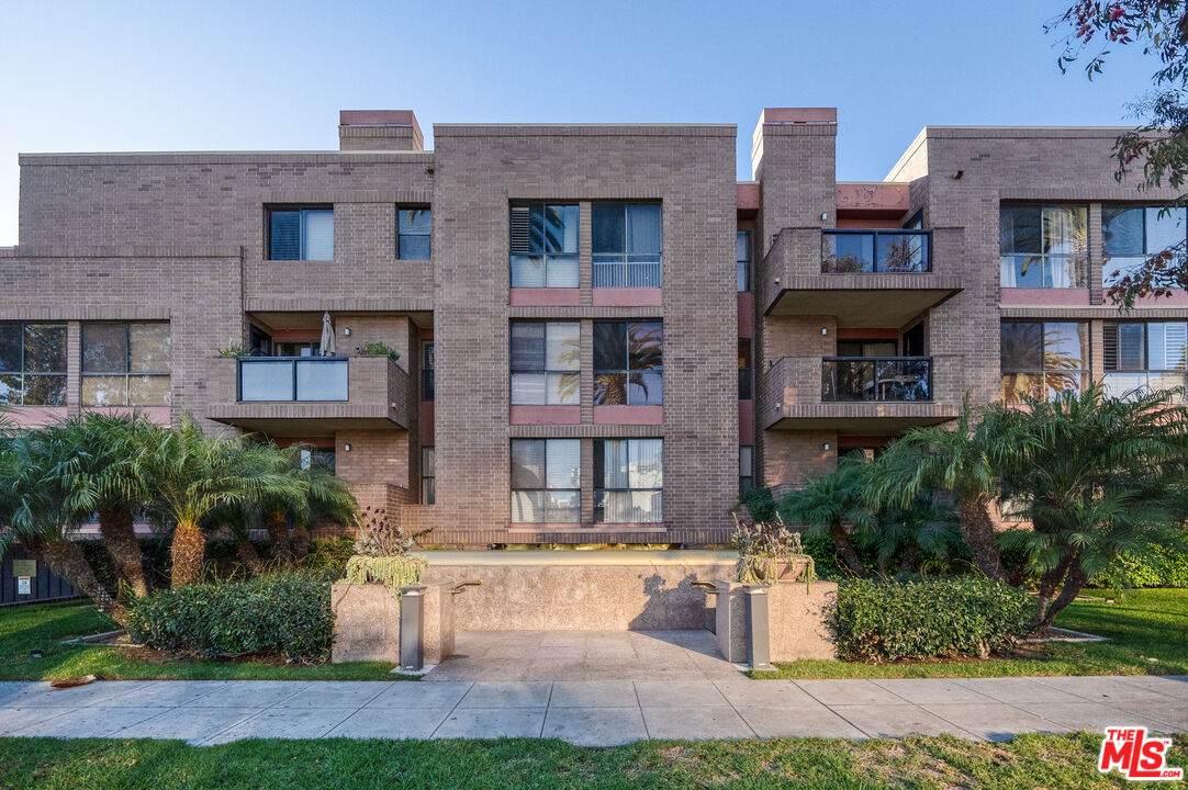 235 Tower Dr - Photo 1