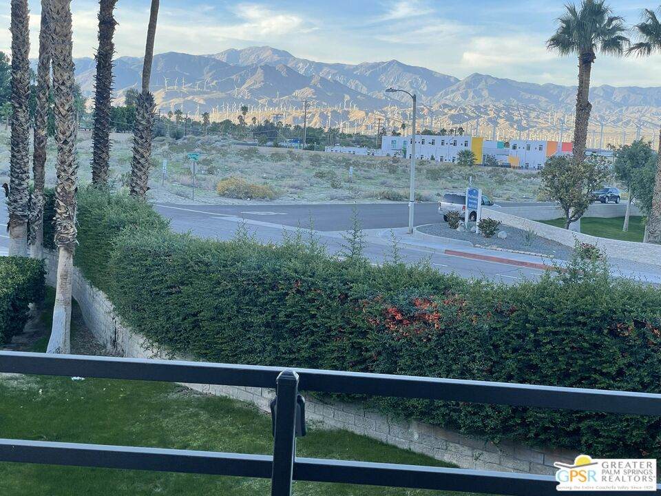 470 Villa Ct - Photo 1