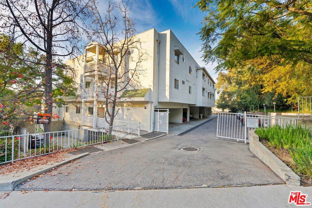 116 Marmion Way - Photo 1