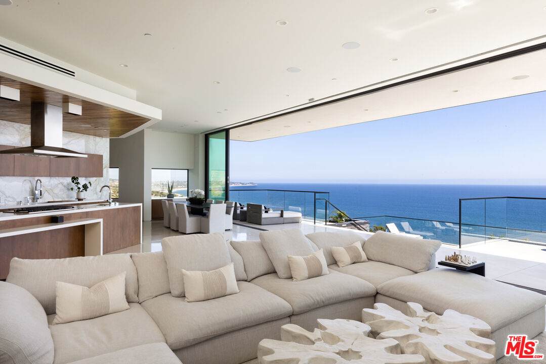 32357 Pacific Coast Hwy - Photo 1
