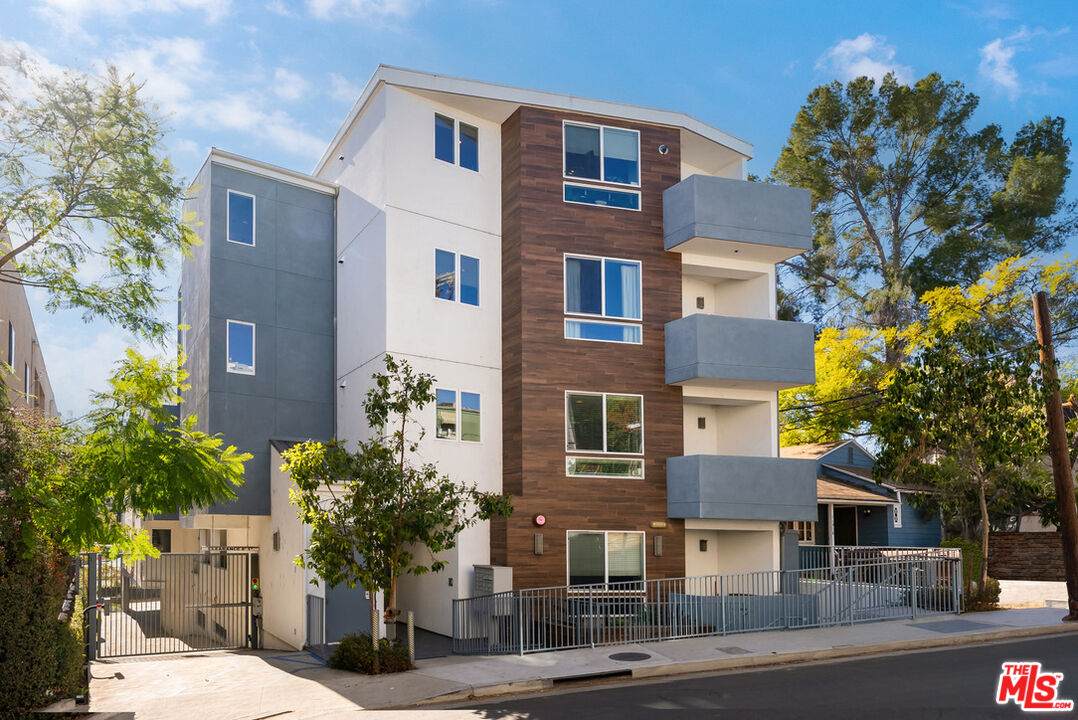 11912 Laurelwood Dr - Photo 1