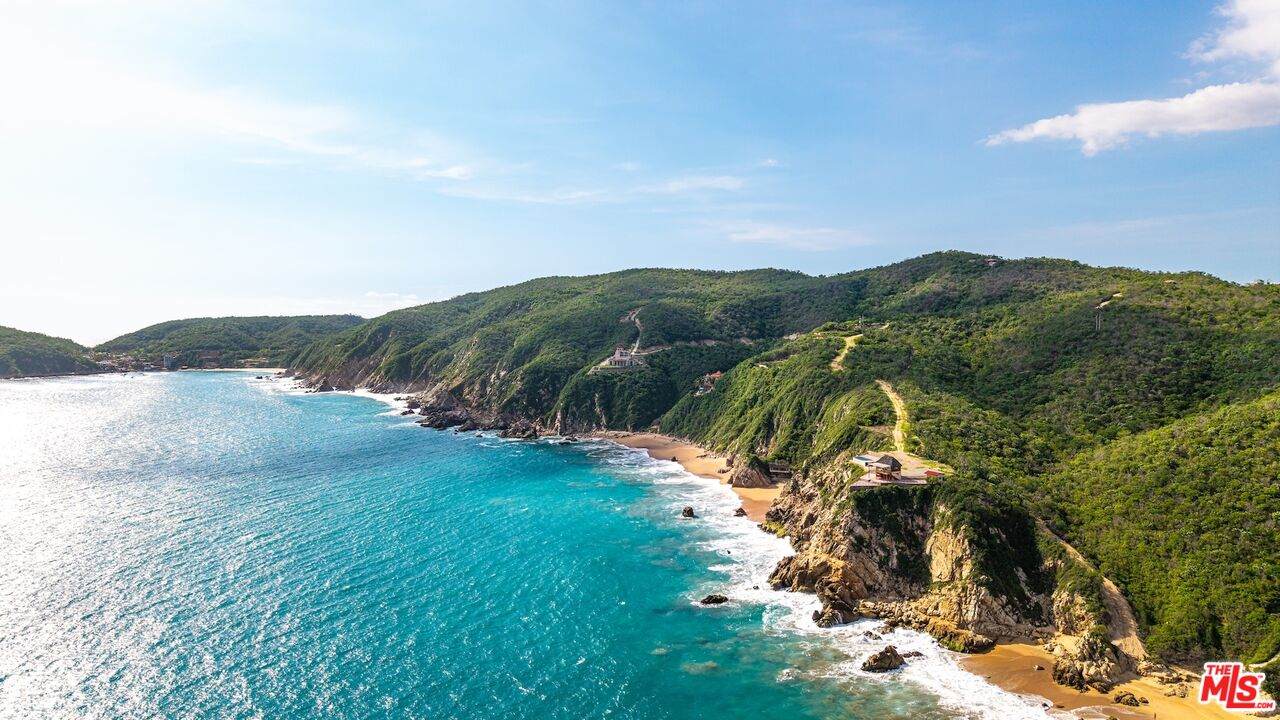 1 Villa Del Mar Ave - Photo 1