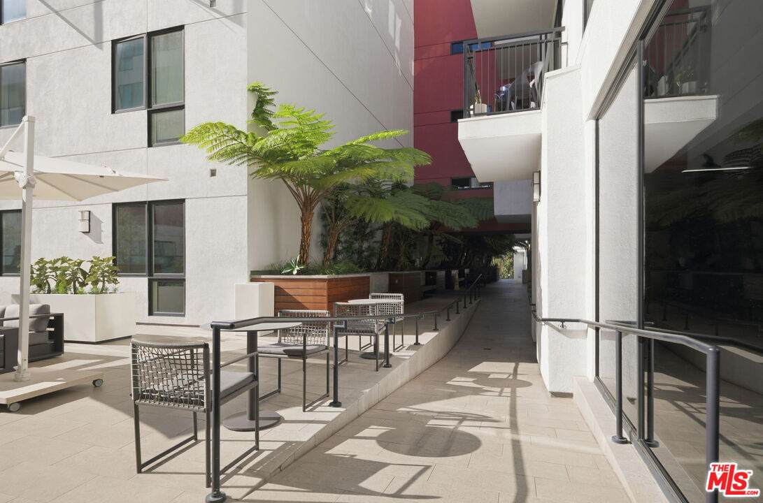 1234 Wilshire Blvd - Photo 1