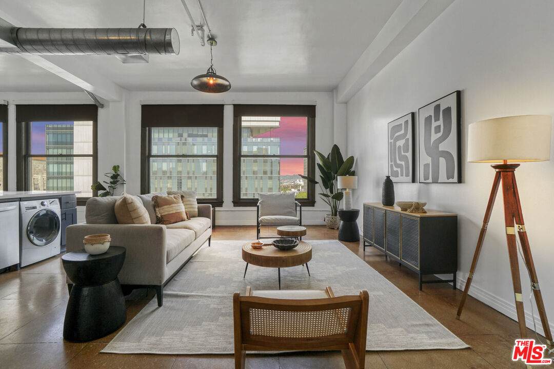 108 2nd St - Photo 1