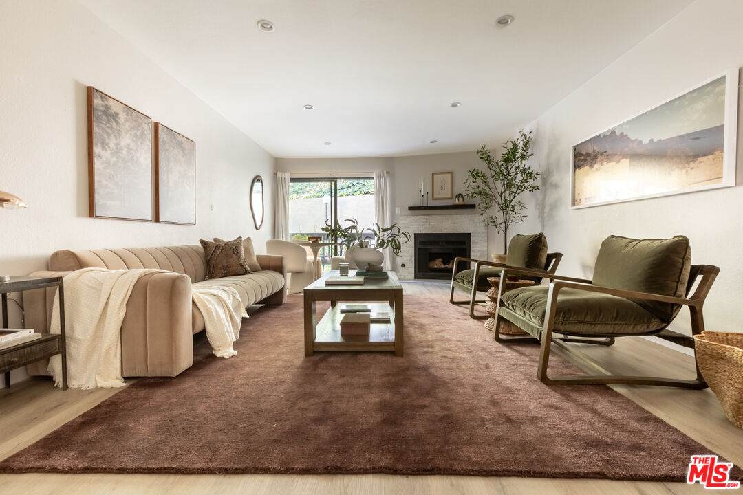 2018 Griffith Park Blvd - Photo 1