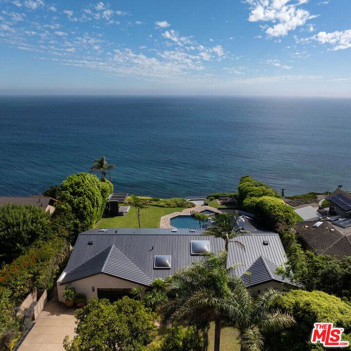 29020 Cliffside Dr - Photo 1