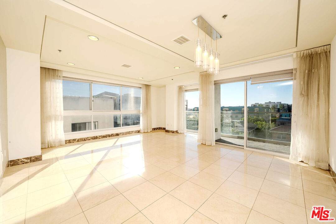 702 Serrano Ave - Photo 1