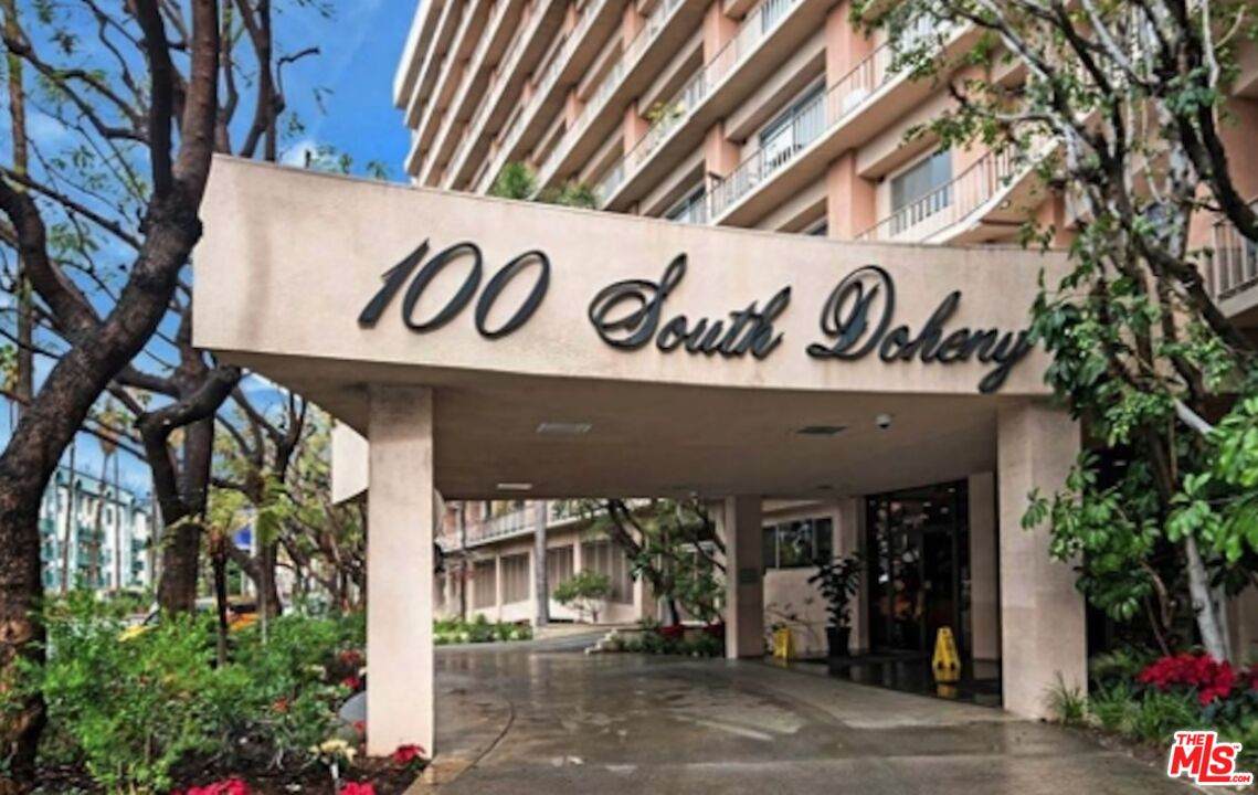 100 Doheny Dr - Photo 1