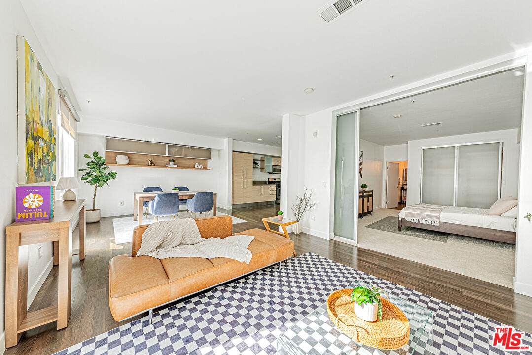 1234 Wilshire Blvd - Photo 1