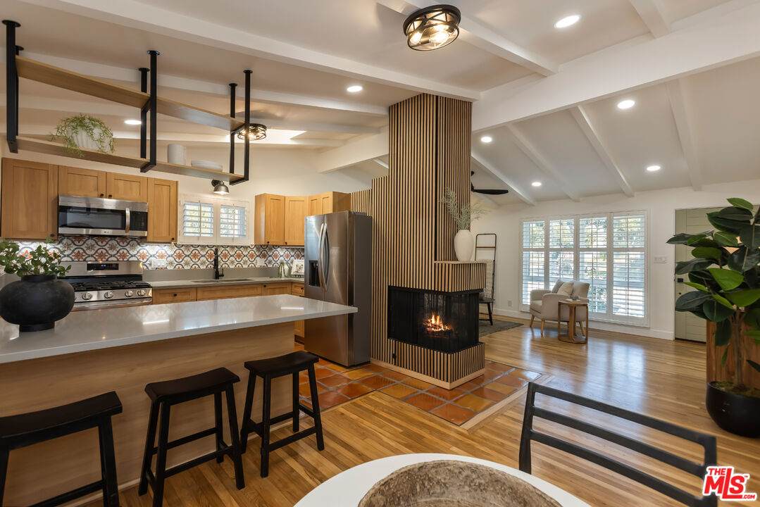 1881 Hackett Ave - Photo 1