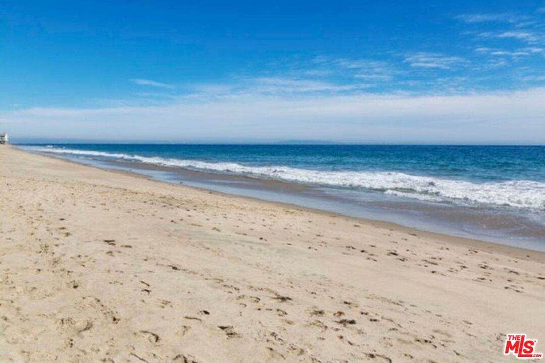 21310 Pacific Coast Hwy - Photo 1