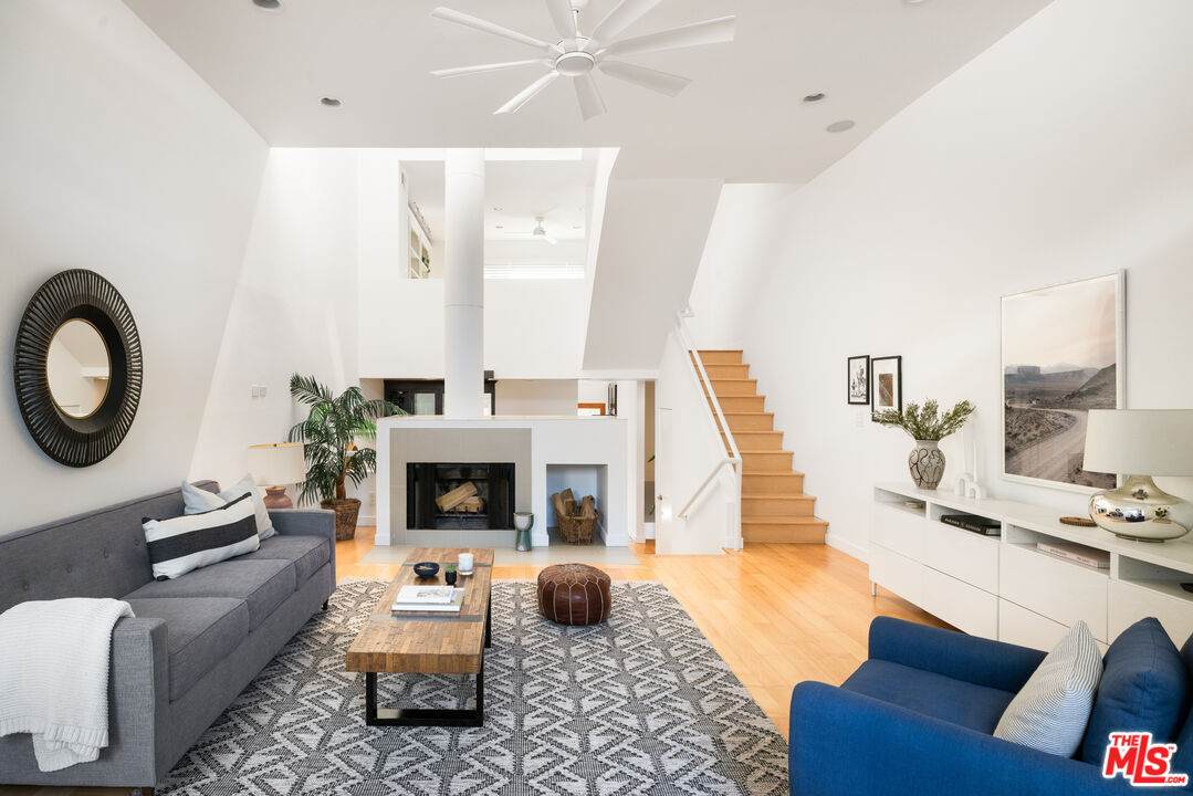 2408 34th St - Photo 1
