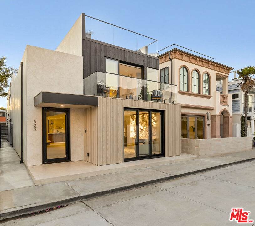 503 J St - Photo 1