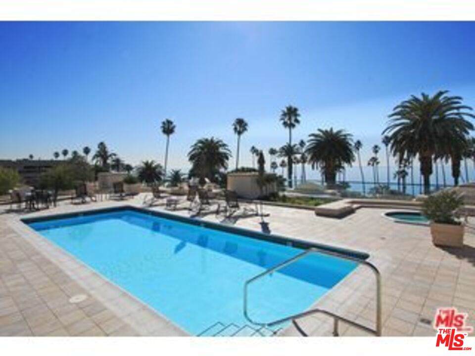 701 Ocean Ave - Photo 1