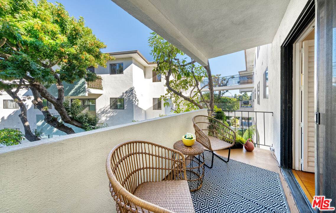 5000 Centinela Ave - Photo 1