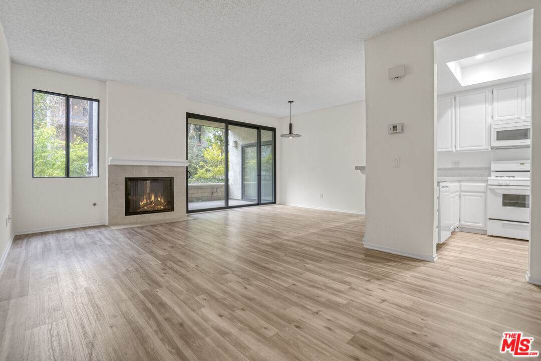 8707 Falmouth Ave - Photo 1