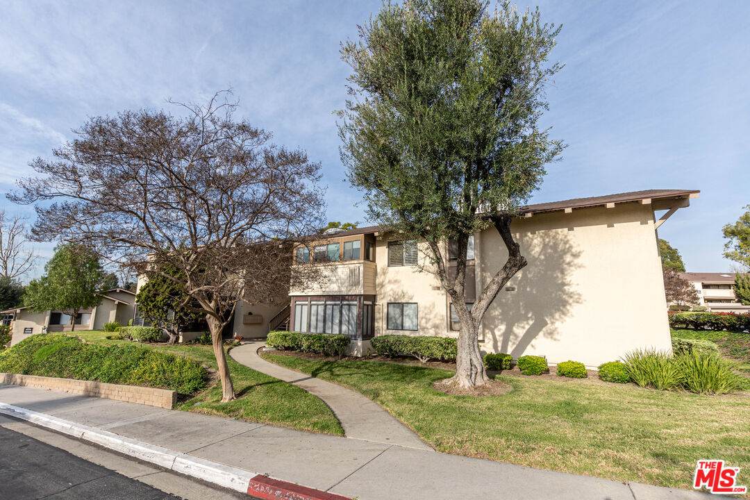 13526 La Jolla Cir - Photo 1