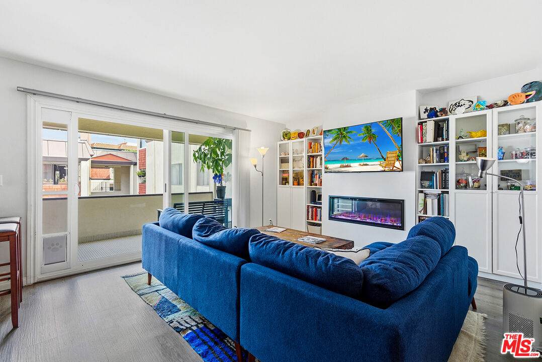 5674 Windsor Way - Photo 1