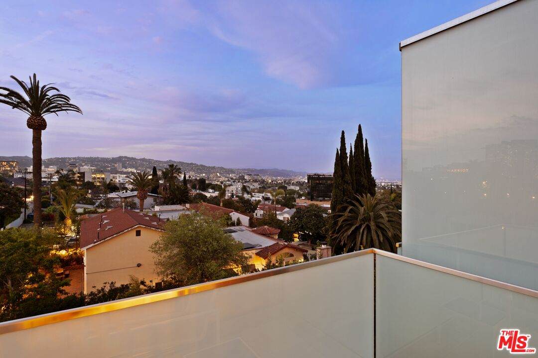 1251 Edris Dr - Photo 1
