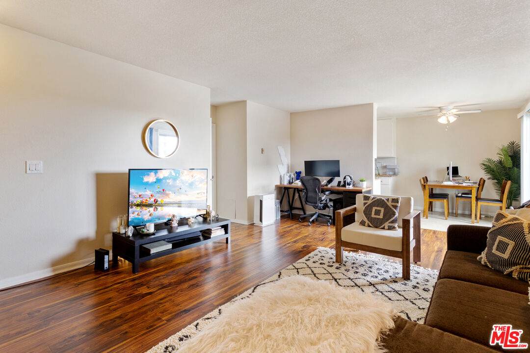 1440 23Rd St - Photo 1