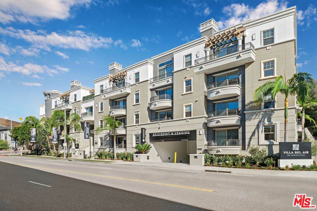 130 Sepulveda Blvd - Photo 1