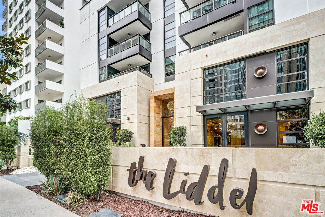 10777 Wilshire Blvd - Photo 1