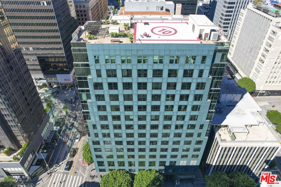 655 Hope St - Photo 1