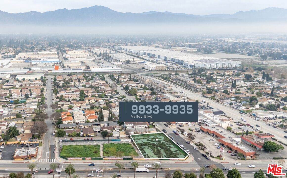 9933 Valley Blvd - Photo 1