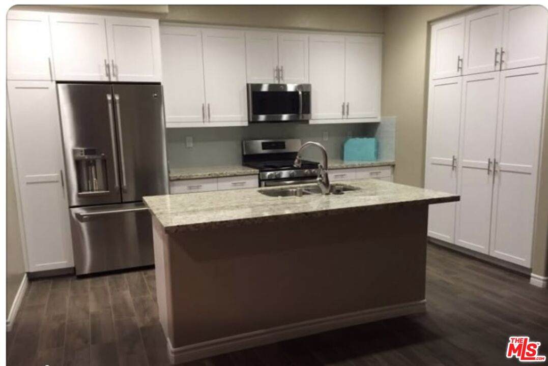 11433 Excelsior Dr - Photo 1