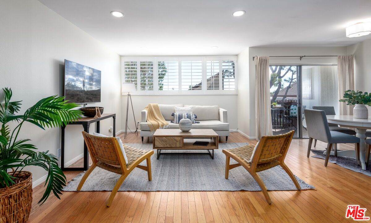 6050 Canterbury Dr - Photo 1