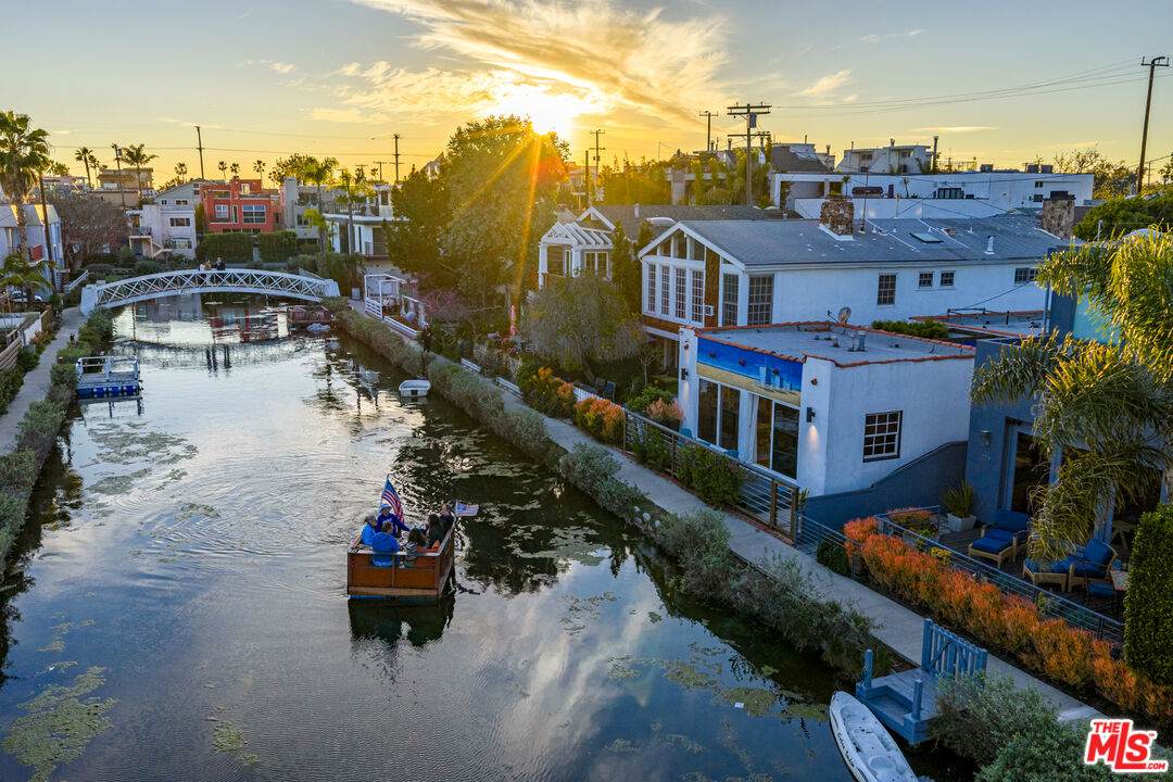 225 Carroll Canal - Photo 1