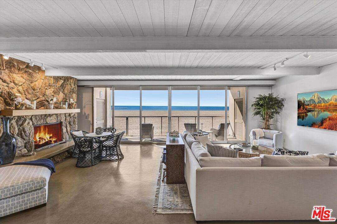 1 Spinnaker St - Photo 1