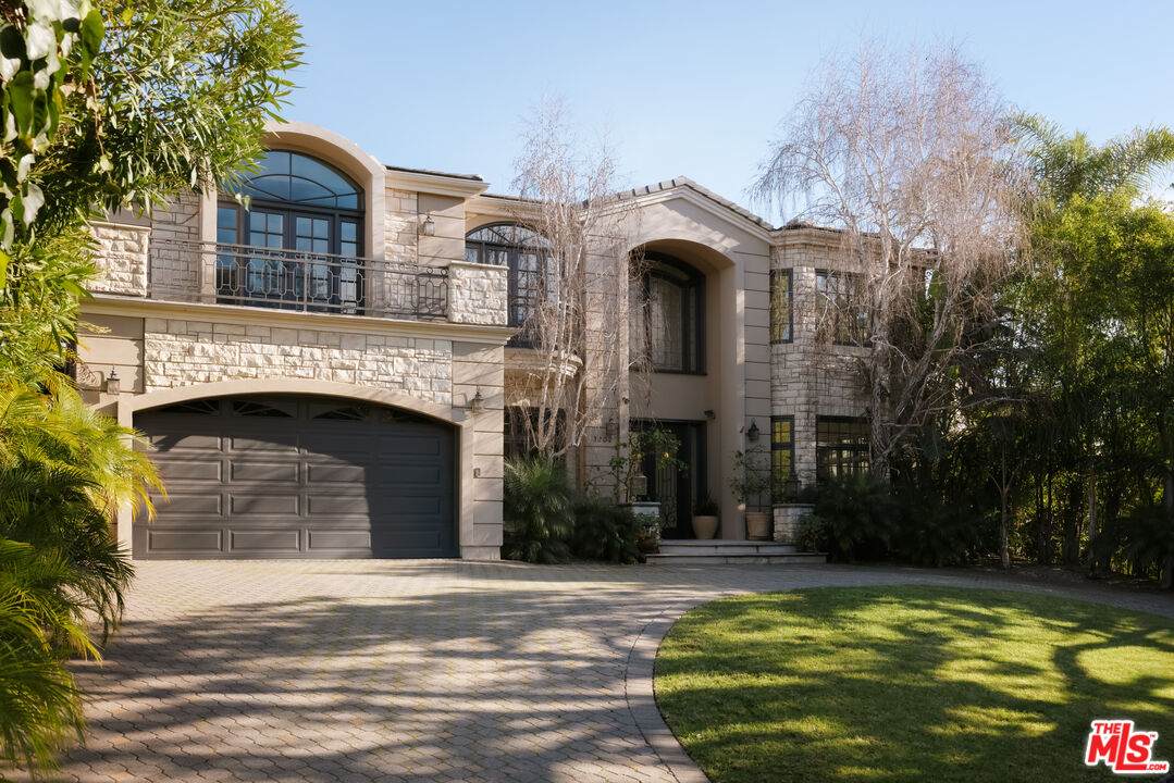 1202 San Vicente Blvd - Photo 1