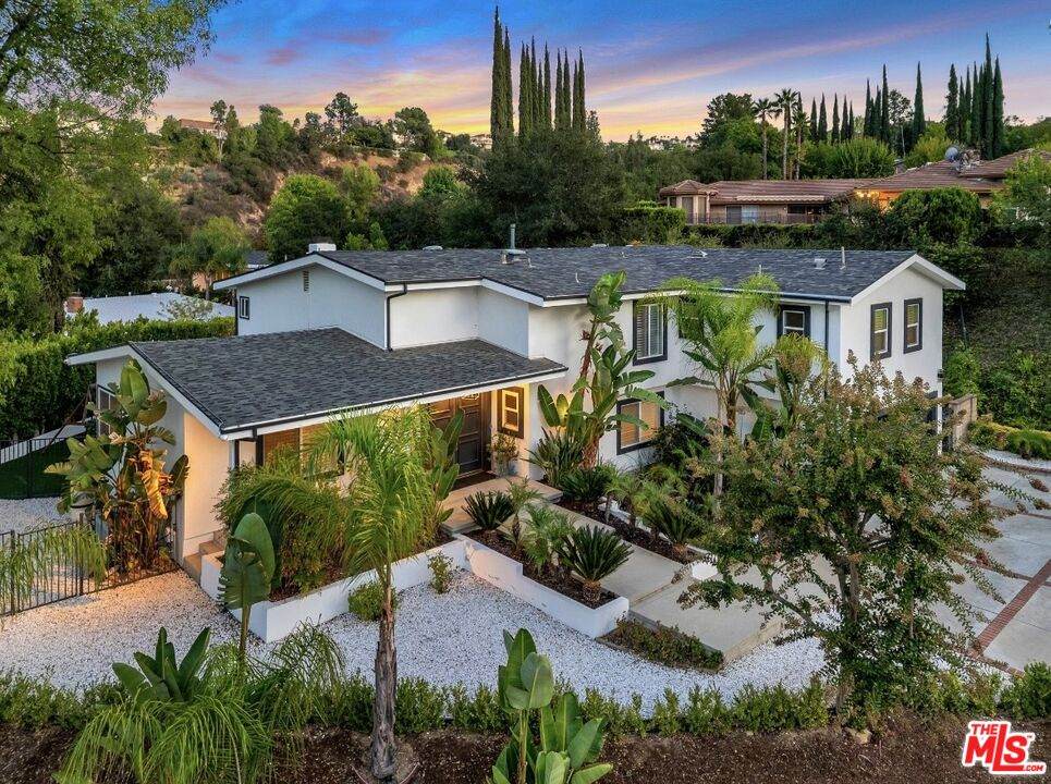 19410 Shenango Dr - Photo 1