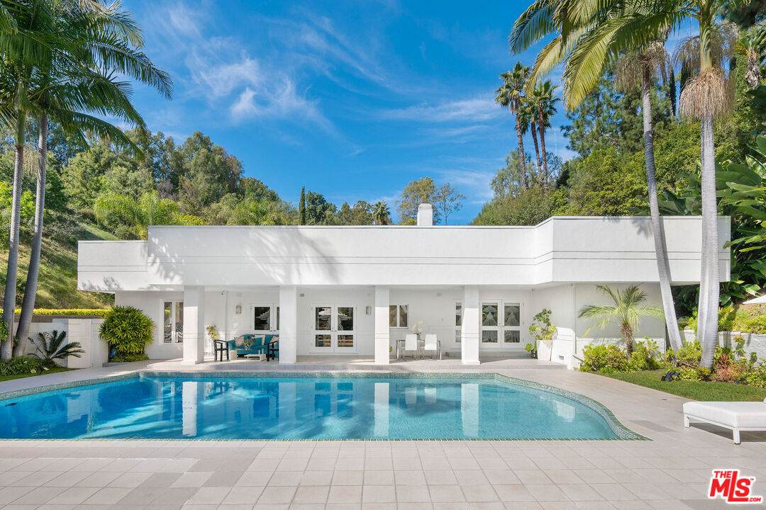 1166 San Ysidro Dr - Photo 1