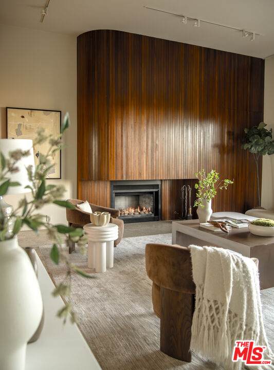 3625 Lowry Rd - Photo 1