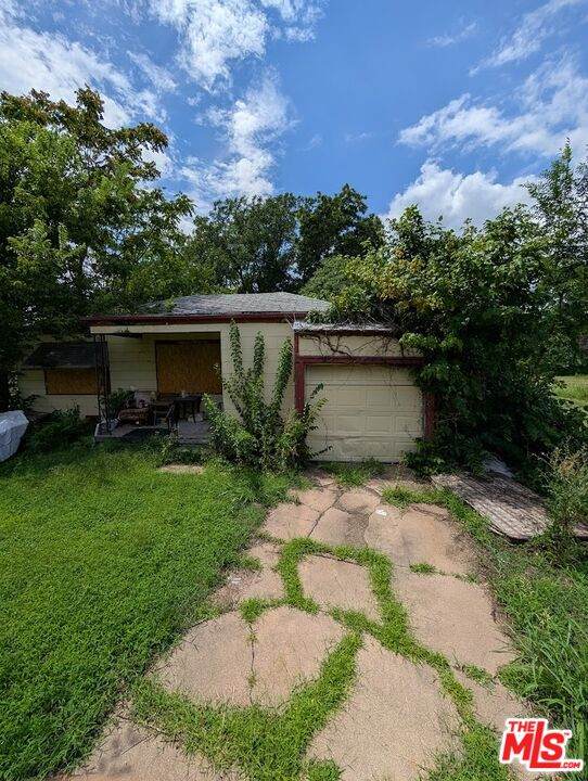 1231 Mathewson Ave - Photo 1