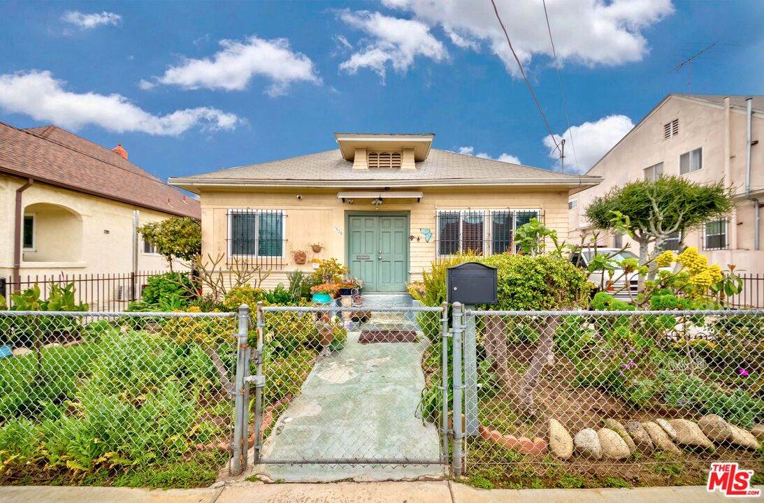 1520 New Hampshire Ave - Photo 1