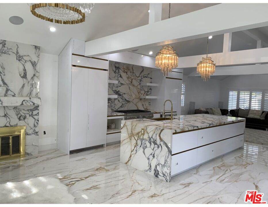 18704 Stefani Ave - Photo 1