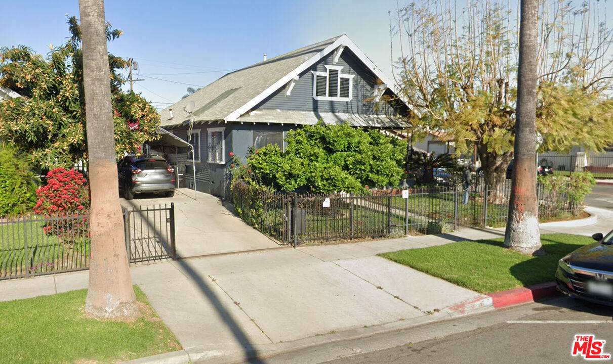 6601 Miramonte Blvd - Photo 1