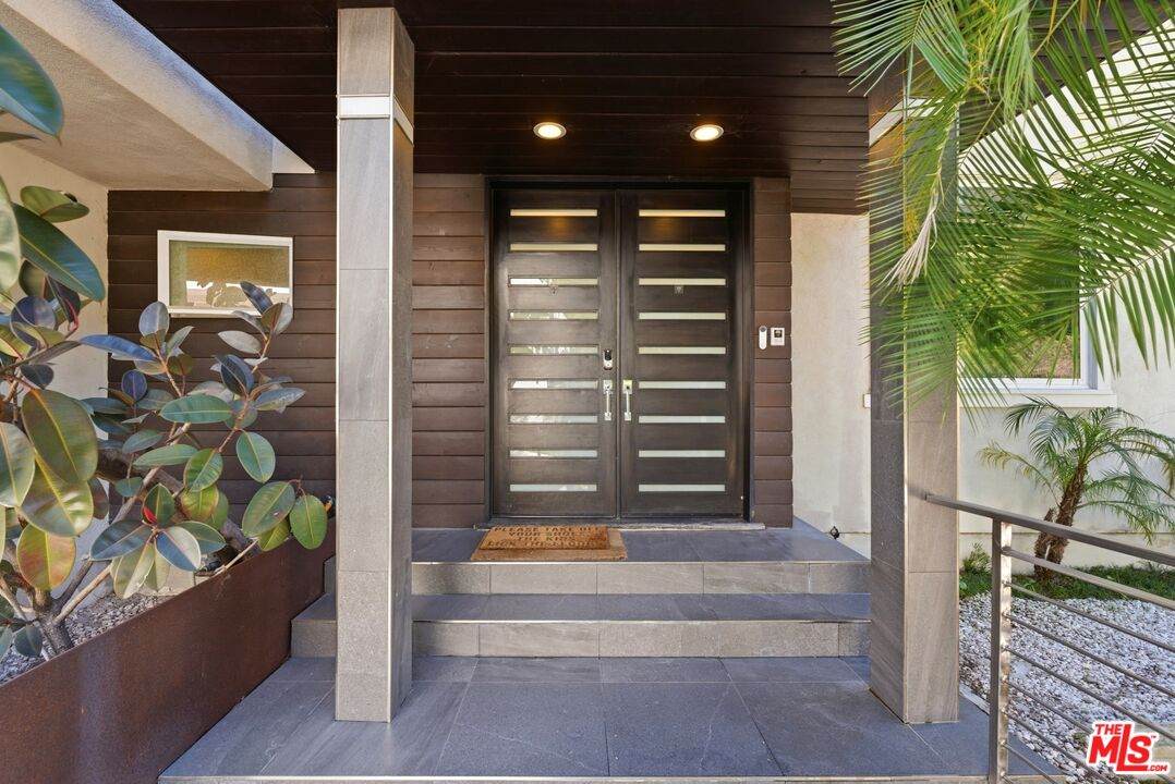 7546 Devista Dr - Photo 1