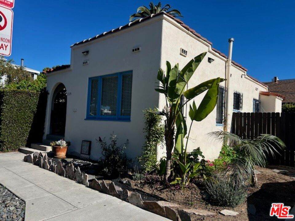 1335 Chelsea Ave - Photo 1
