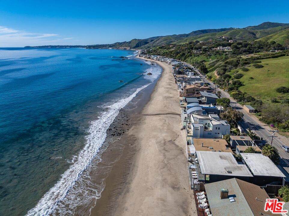 24548 Malibu Rd - Photo 1