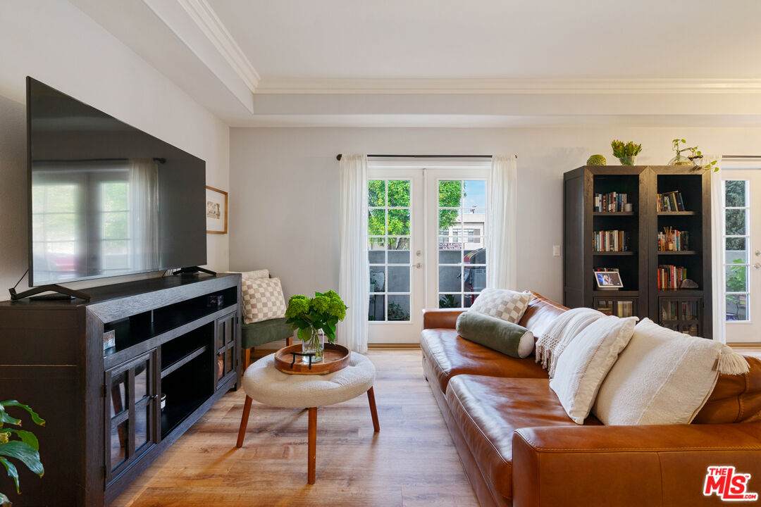 12010 Magnolia Blvd - Photo 1