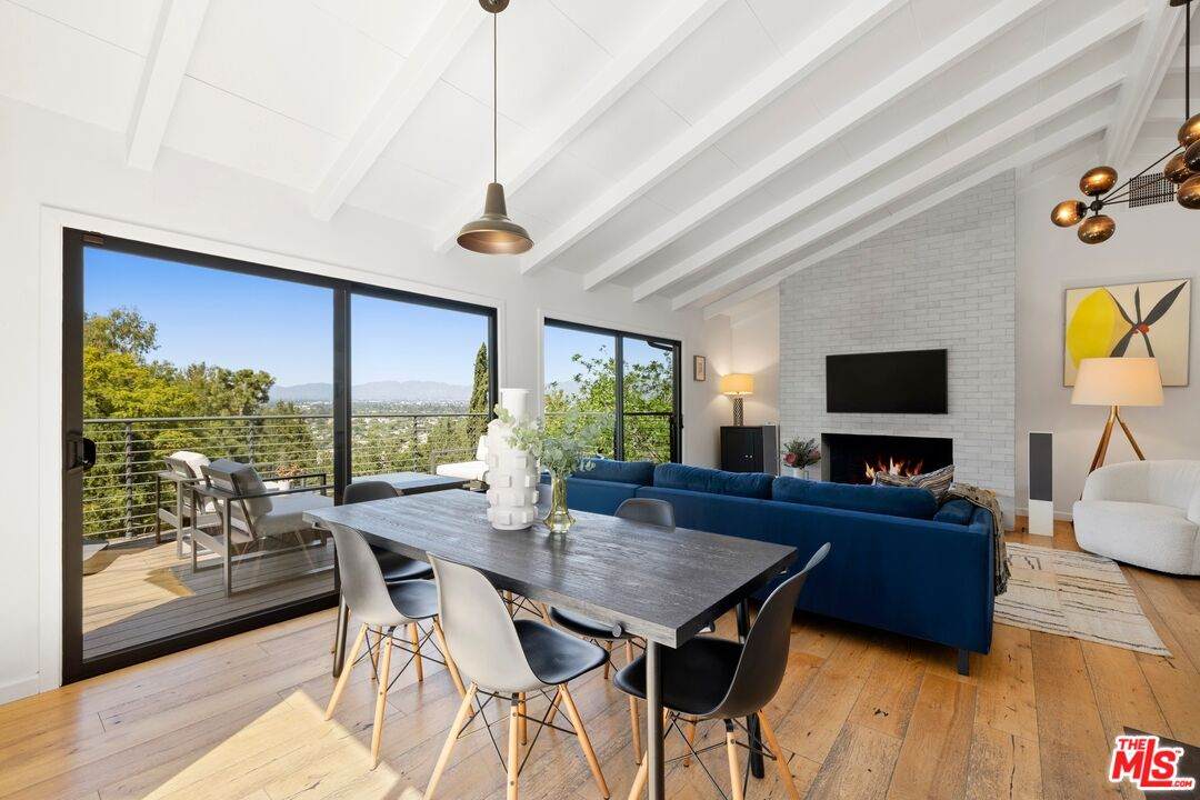 3736 Berry Dr - Photo 1
